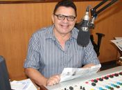 Radialista Alves Correia – Político, comunicador e apresentador da TV Oops