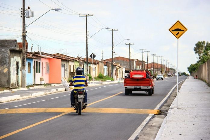 Avenida Paulo Holanda