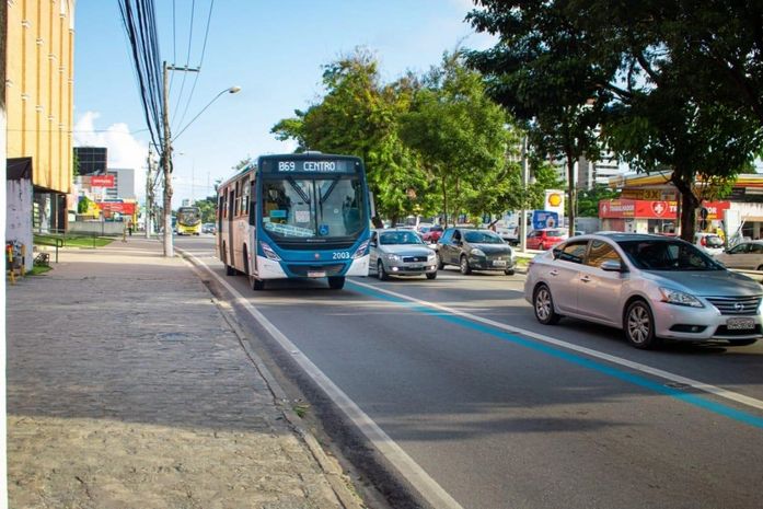 Motoristas de aplicativo podem ganhar acesso à faixa exclusiva de ônibus em Maceió