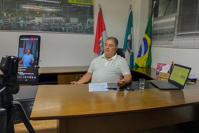 Prefeito George Clemente libera aumento aos servidores públicos de São Miguel dos Campos