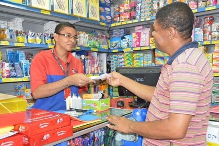 Vigilância Sanitária alerta sobre os cuidados na hora de comprar o material escolar