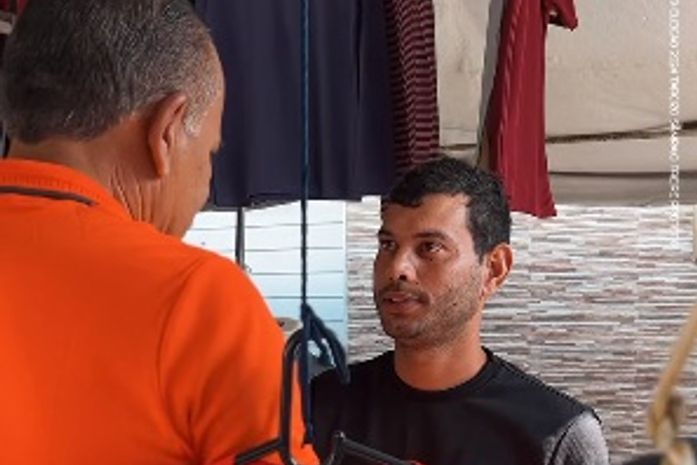 Tarcizo Freire fez caminhada na feira da Fumageira em Arapiraca neste domingo (25)