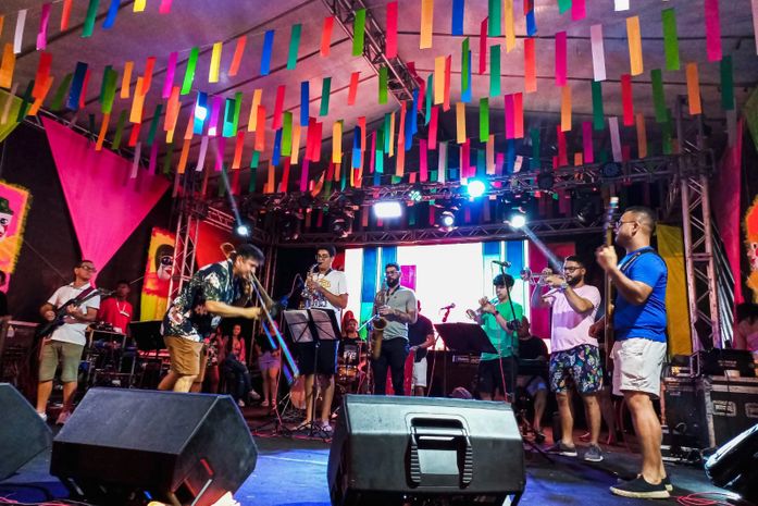 Orleane Plácido e HD Folia encerram o Carnaval do Povo 2023 em Palmeira dos Índios