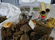 Mulher é presa com mais de 700 gramas de drogas escondidas em casa, em Arapiraca