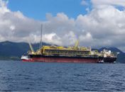 Produções de petróleo e gás no país batem recordes em maio, diz ANP