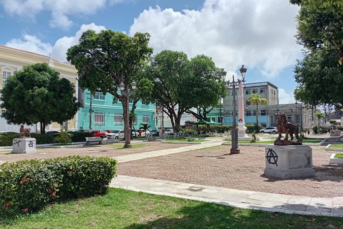 Entre praças, monumentos e novos equipamentos urbanos, Jaraguá preserva memórias enquanto passa por transformações