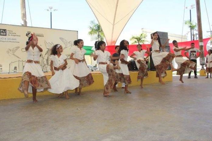 Alunos da rede municipal prestigiam a Feira Literária de Arapiraca