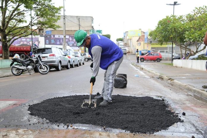 Trabalho de manutenção nas vias de Arapiraca foi intenso durante o final de semana