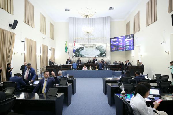 Stanislaw Ponte Preta e a corrida desesperada na Assembleia pela aprovação de comendas antes da eleição