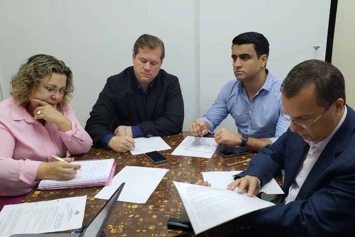 Marx Beltrão vai ao MP em busca de mais informações sobre Pinheiro