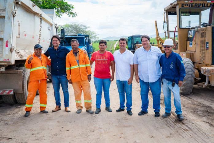 Prefeito David Barros e Vice-Prefeito Bebeto Barros anunciam construção da pista que dá acesso ao Distrito Paraná