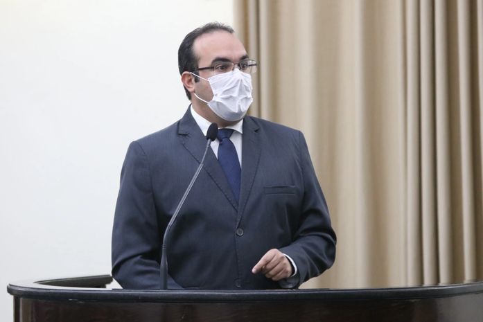 Deputado Davi Maia constrói projeto de lei para regulamentar concursos durante pandemia