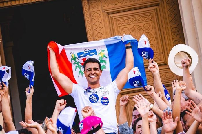 JHC lidera com folga a batalha política nas redes sociais, goleando adversários