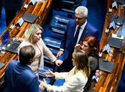 Senadores retomam sessão que decidirá próximo presidente da Casa