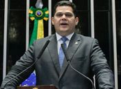 Davi Alcolumbre é eleito presidente do Senado com 42 votos