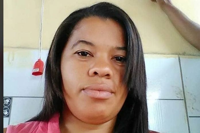 Mãe relata demora no atendimento da filha com sintomas de Covid-19, em Lagoa da Canoa 