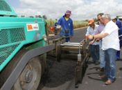 Governador entrega equipamentos agrícolas e visita obras na rodovia AL 105