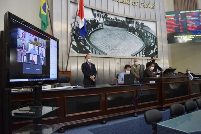 Deputados utilizaram máscaras de proteção na ALE