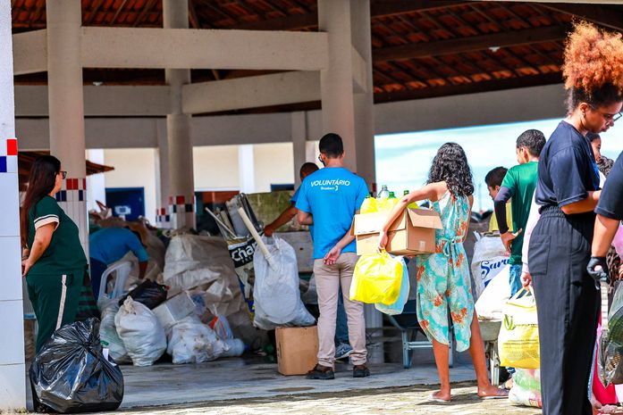 Plastitroque em Coqueiro Seco coleta quase 2 toneladas de resíduos plásticos