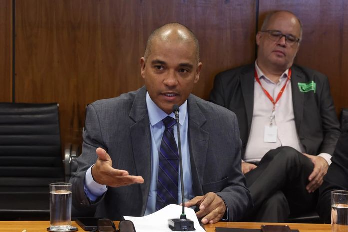 Conselheiro de Comunicação da Câmara, Clayton Santos apresenta em Brasília proposta de homenagem à Intercom e ao pesquisador alagoano José Marques de Melo