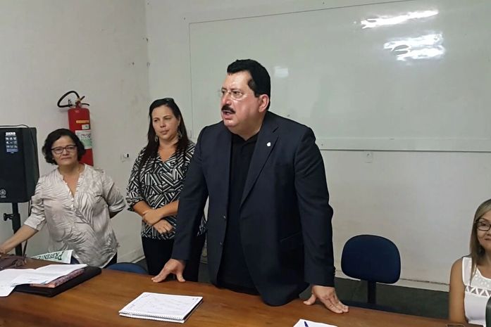 Prefeito Gilberto Gonçalves pede empenho de gestores escolares para melhorar o IDEB do município