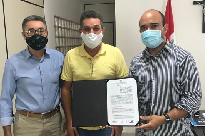 Prefeitura de Branquinha e Emater firmam convênio de cooperação técnica