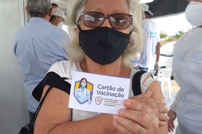 3ª dose da vacina contra a COVID-19 é iniciada em Delmiro Gouveia para população com 70 anos ou mais.