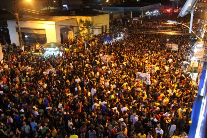 Festa de Outubro aquece economia e mais de 12 mil pessoas participam do evento em Delmiro Gouveia