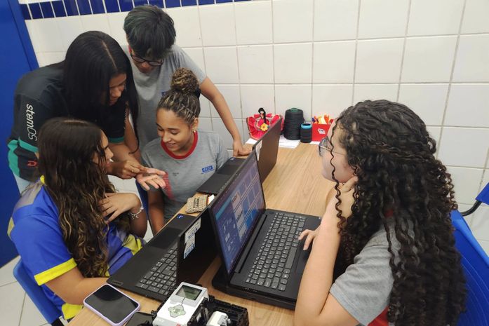 Muito além do robô: robótica educacional potencializa aprendizado em diversas disciplinas