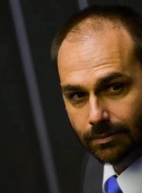 Ministério da Justiça demite Eduardo Bolsonaro por abandono de cargo