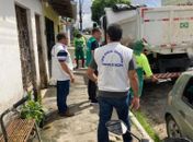 Quatro toneladas de lixo são retiradas de residência de idoso, em Maceió