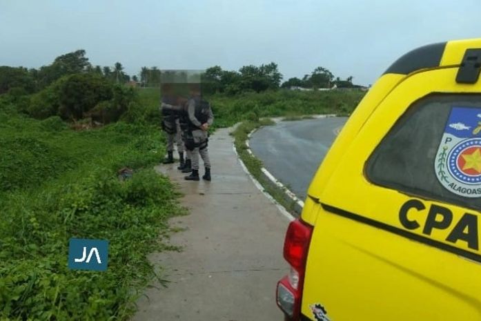 Jovem é executado a tiros às margens da AL 110, em Arapiraca