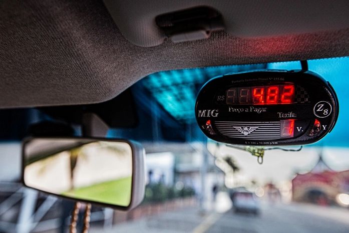 Taxistas de Arapiraca precisam atualizar verificação de taxímetro na SMTT