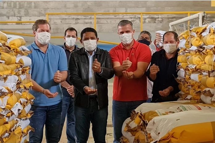 Marx Beltrão participa do lançamento de programa de apoio à agricultura em Palmeira dos Índios