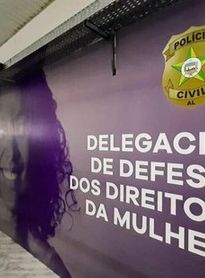 Homem é preso após agredir e ameaçar companheira em Maceió 