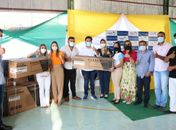 Câmara prestigia entrega de ônibus escolar, aparelhos de ar-condicionado e fardamentos em Santana do Munduaú