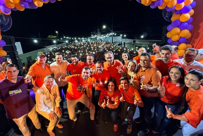 Multidão acompanha comício do candidato a prefeito de Anadia no povoado Tapera