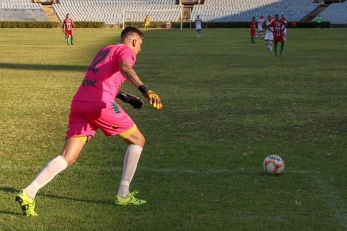 ASA comunica rescisão de contrato com o goleiro Flávio Henrique