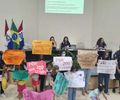 Pais protestam contra redução de aulas e problemas em colégio da Ufal