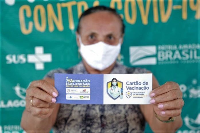 Idosos com menos de 70 anos começam a ser vacinados em Penedo contra Covid