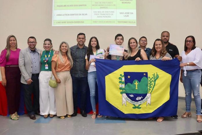 Alunos da rede municipal de Santana do Mundaú recebem premiação da Olimpíada Brasileira de Matemática das Escolas Públicas