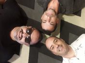 Banda Living In The Shit se apresenta neste sábado em Maceió
