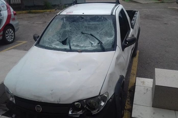 Veículo invade casa atropela e mata idoso em Santana do Ipanema