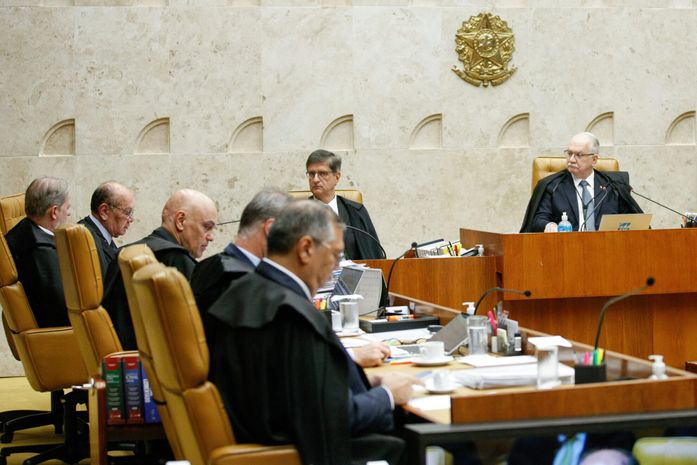 STF mantém separados casos de Moraes e Mendonça após sessão marcada por bate-boca