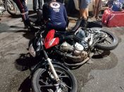 Entregador de lanches fica ferido em colisão envolvendo carro e moto em Arapiraca