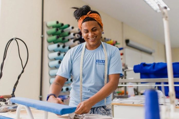 Gisely Silver tem história de superação e se dedica para formação profissional para conquistar vaga no mercado de trabalho.