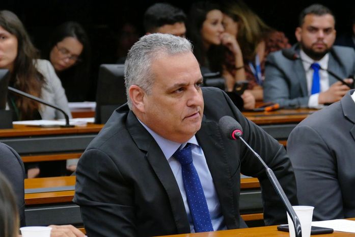 Silvye Alves e Alfredo Gaspar apresentam projeto para combater violência doméstica e feminicídios