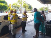 Ronda no Bairro acolhe casal vítima de falso anúncio de emprego em Maceió