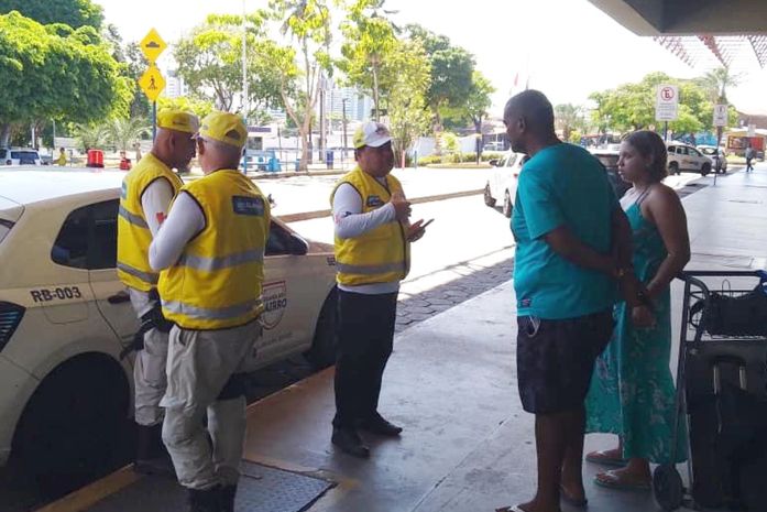 Ronda no Bairro acolhe casal vítima de falso anúncio de emprego em Maceió