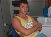 Jovem acusado de aplicar golpes é levado à delegacia para prestar esclarecimentos